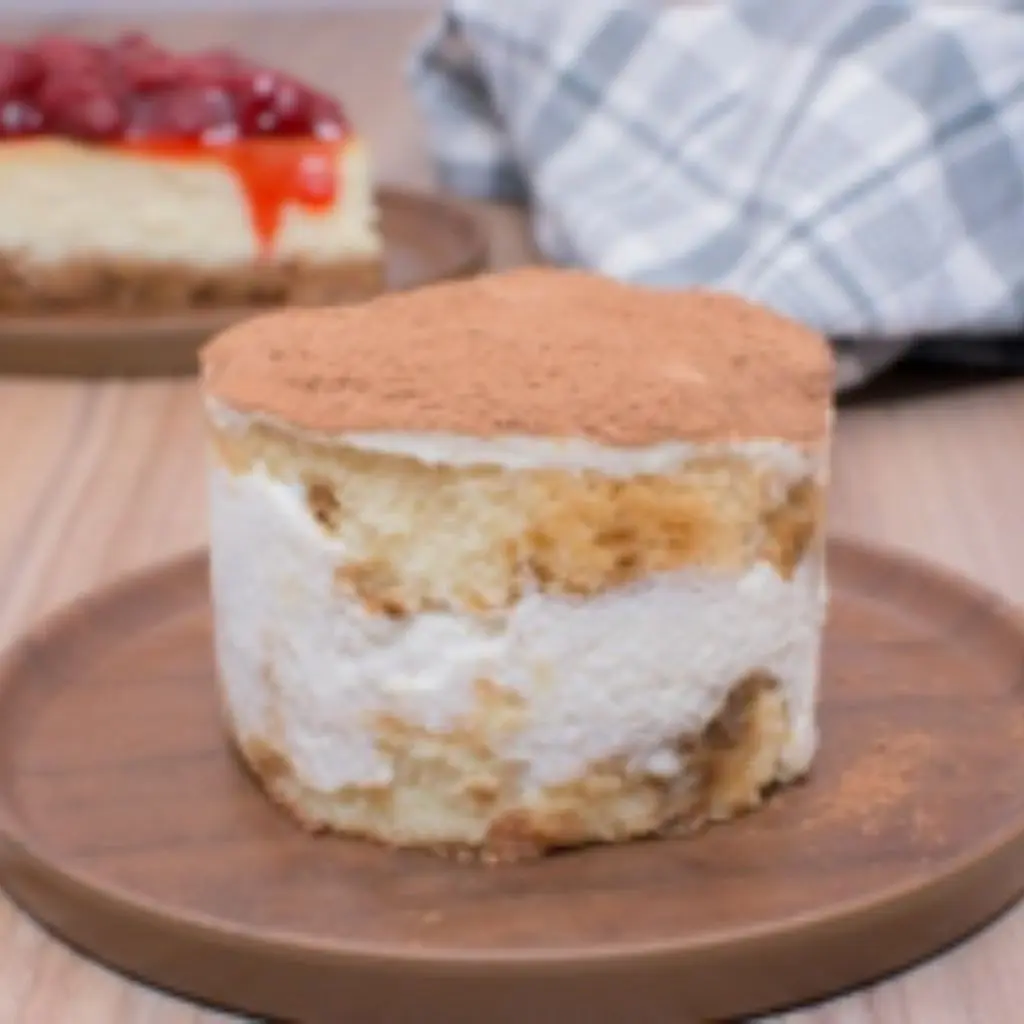 Tiramisu Cake